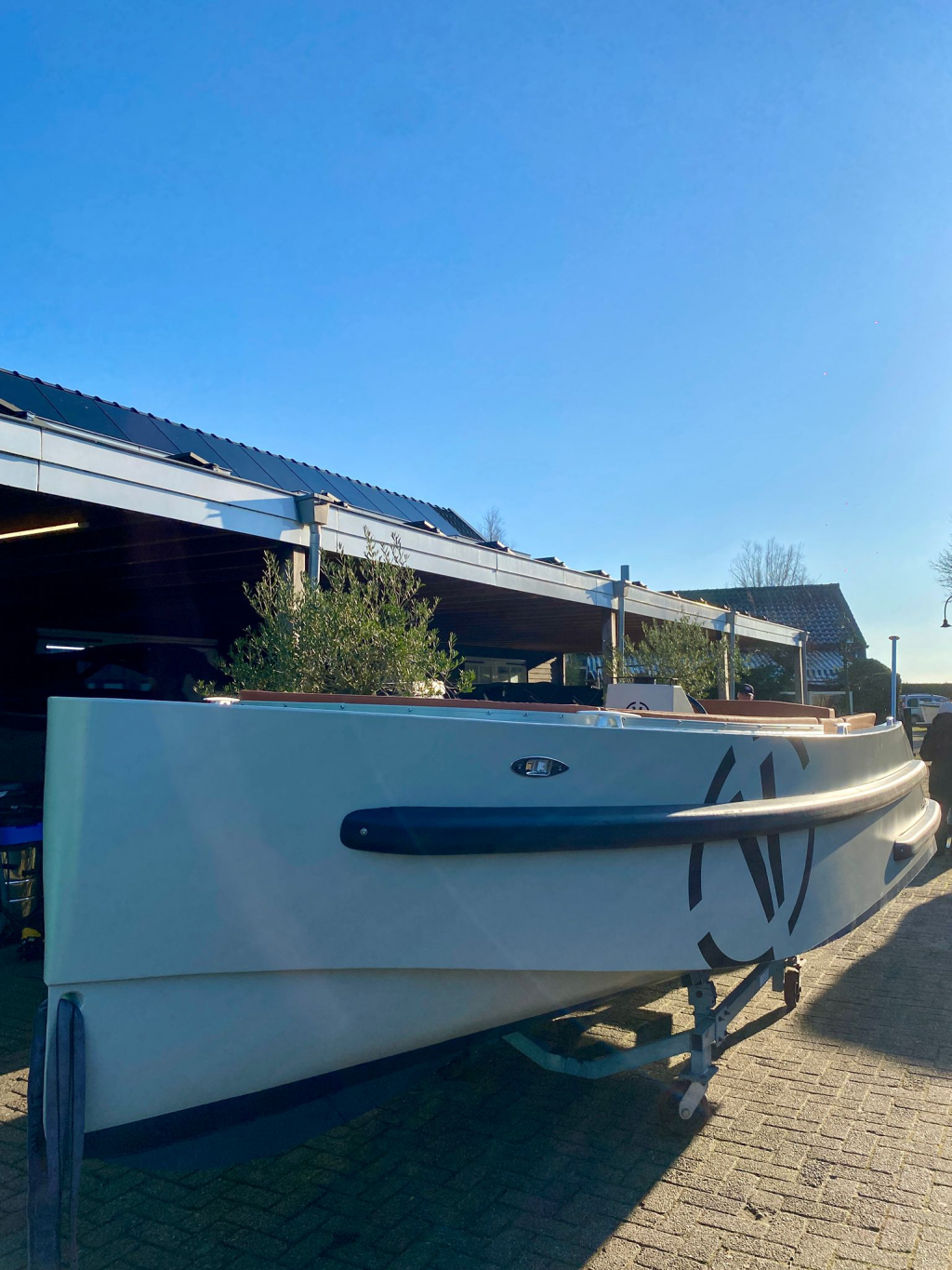 Van Vossen 650 e tender Electra Gray — foto 11 van 18