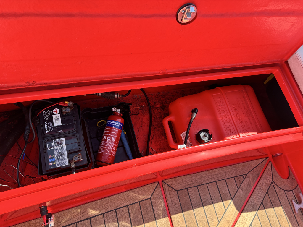 Sloep Lifestyle 650 Tender 60pk 4 Stroke — foto 23 van 24
