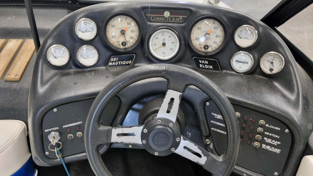 Correct Craft Ski Nautique CB uit 1992 op LPG (Nieuwe motor!!) — foto 7 van 12