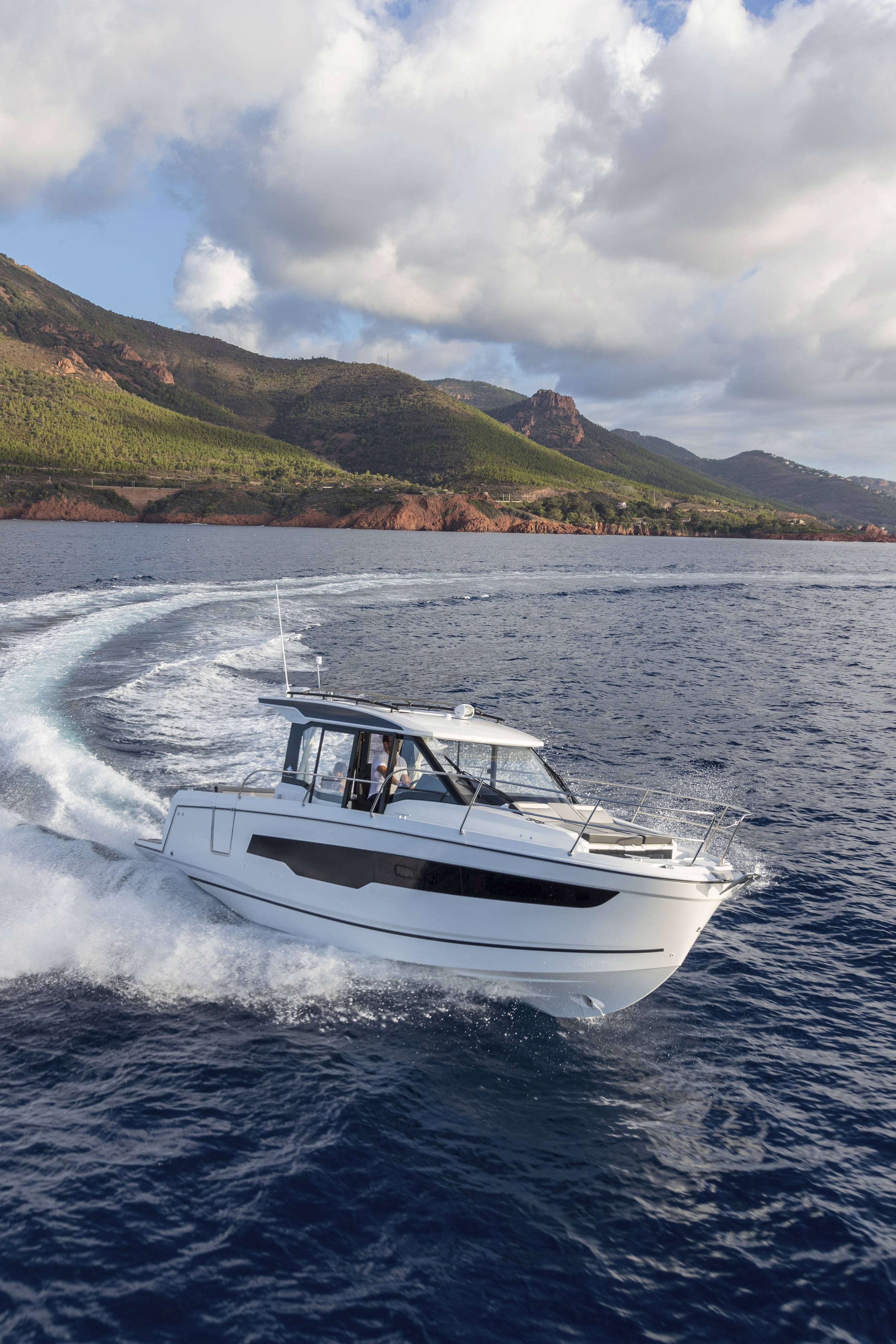Jeanneau Merry Fisher 895 Serie 2 — foto 4 van 46