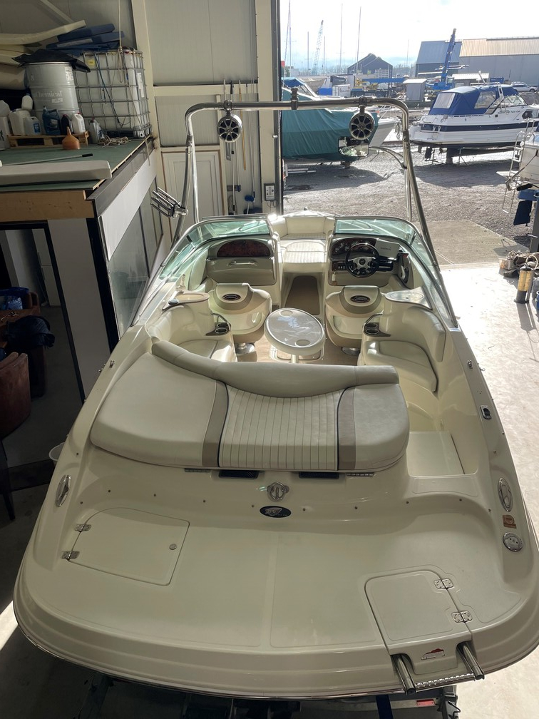 Caravelle 237 LS Bowrider — foto 6 van 12