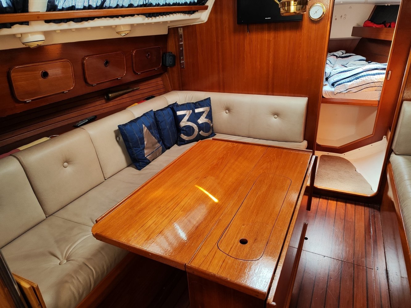 Friendship - Sailing Yacht - GRP (Polyester) - 1991 - € 29.500 — foto 8 van 11