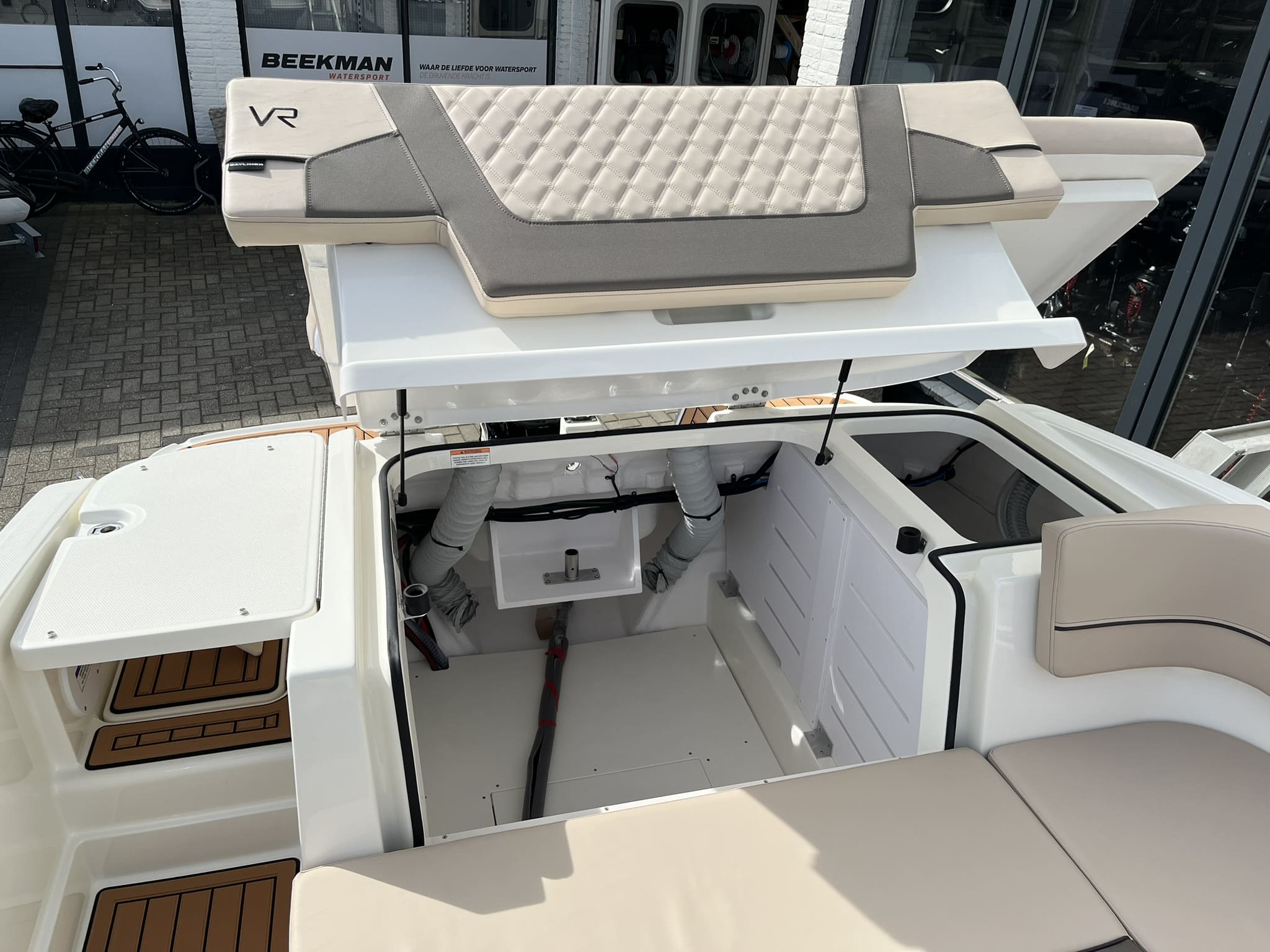 Bayliner VR6 Bowrider — foto 18 van 31