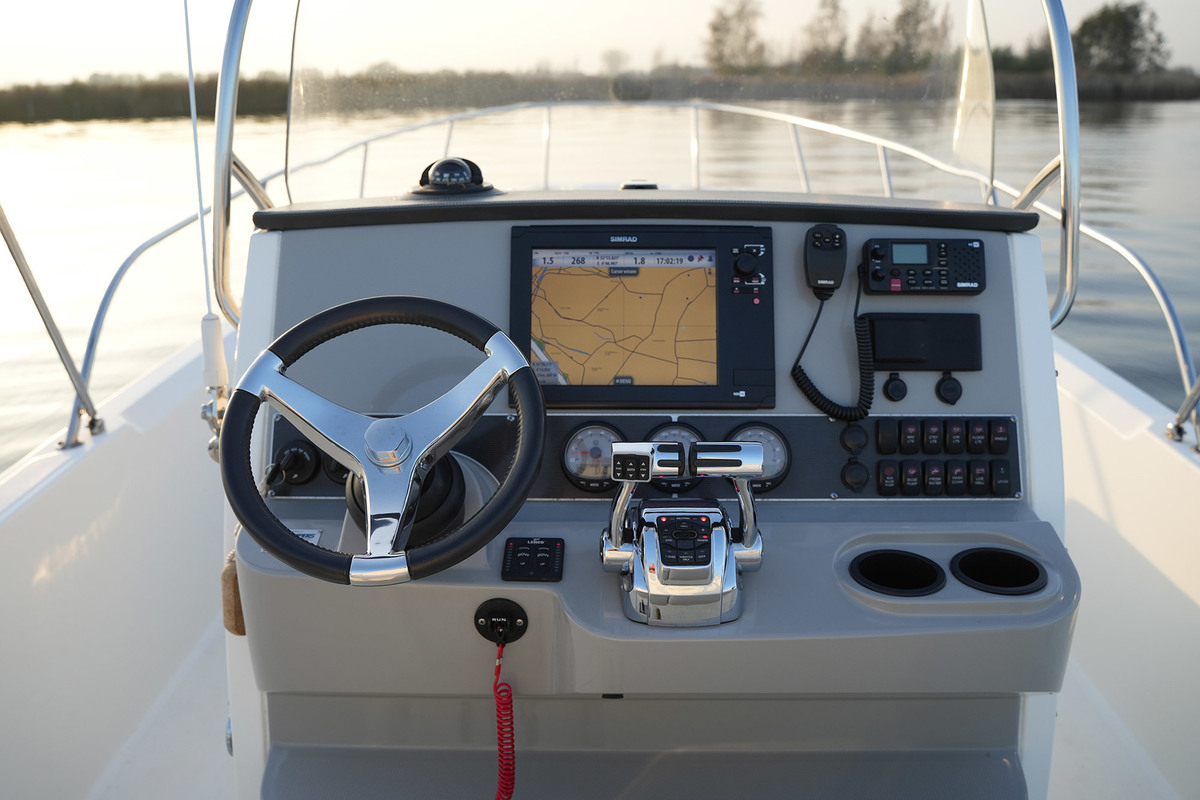 Boston Whaler 270 Dauntless — foto 22 van 37