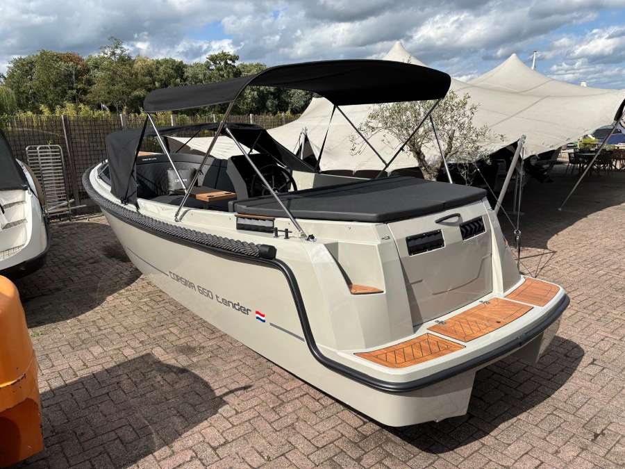 Corsiva 650 Tender Vaarklaar suzuki 60pk  — foto 3 van 5