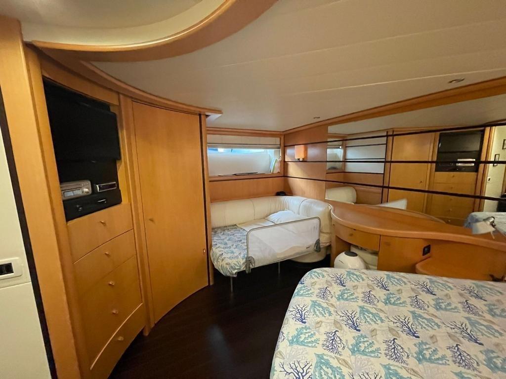 Pershing 76  — foto 32 van 39
