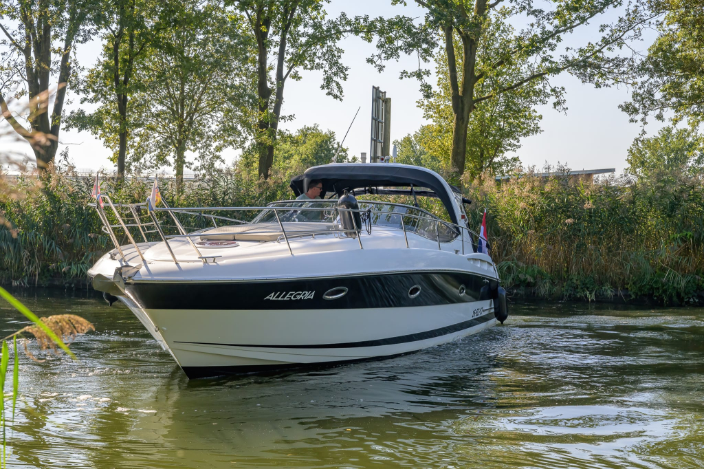 Bavaria  37 Sport — foto 4 van 33