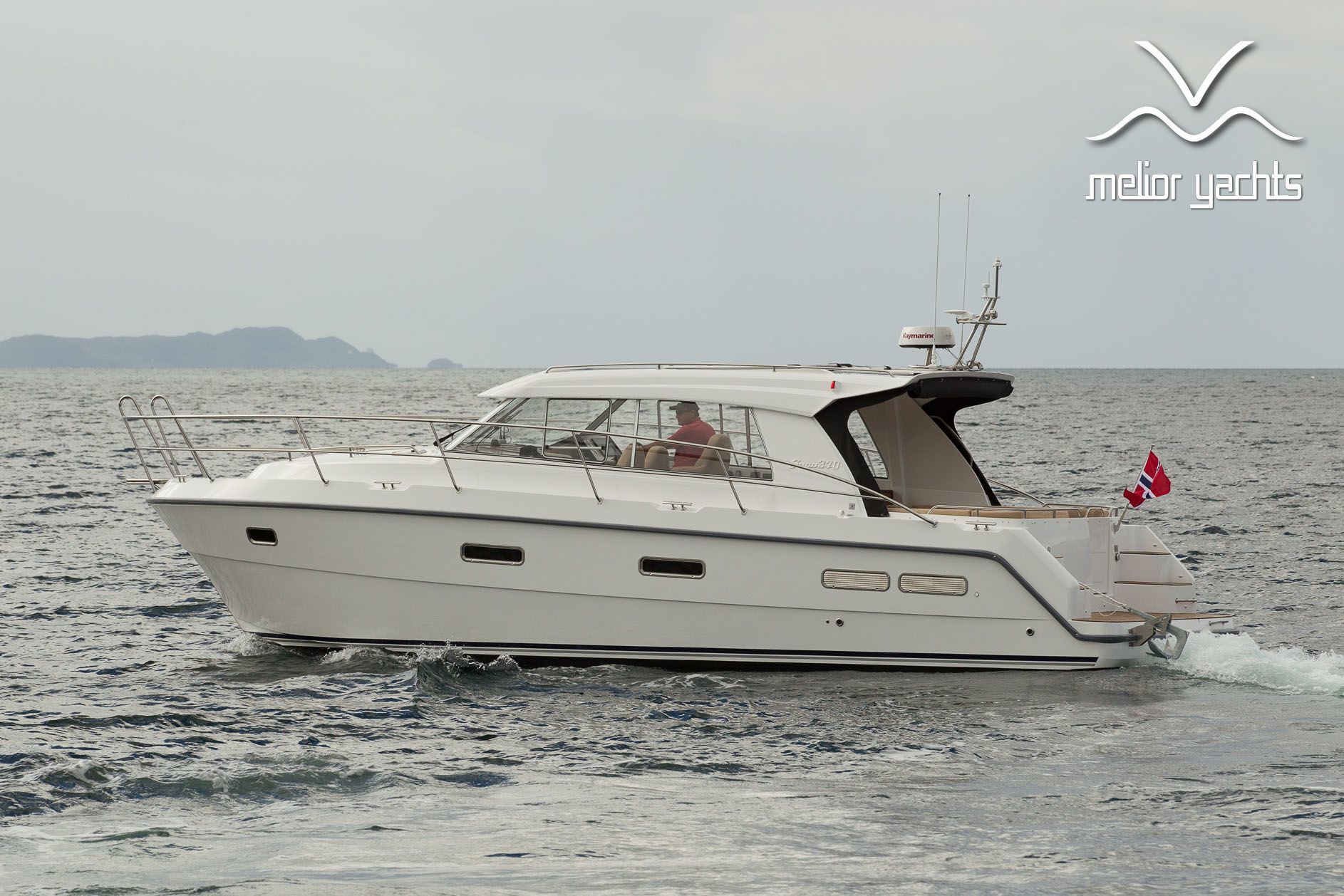 Saga 390 HT — foto 3 van 39