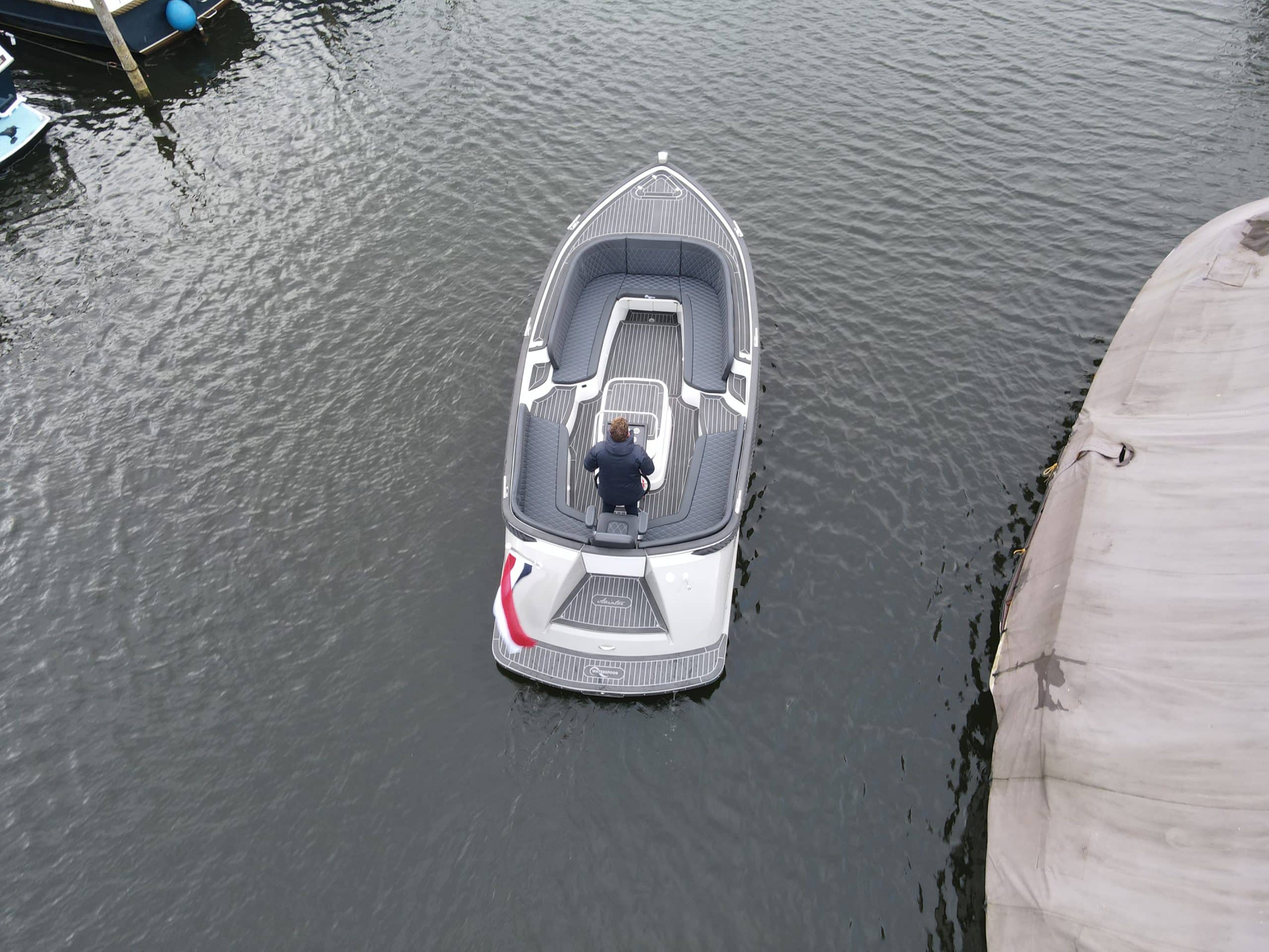 Waterspoor 717 Aviator — foto 2 van 15