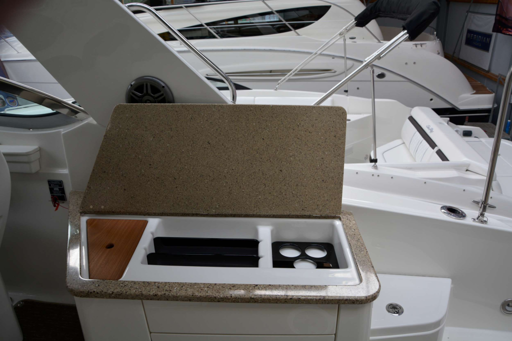 Sea Ray 350 Sundancer — foto 32 van 37