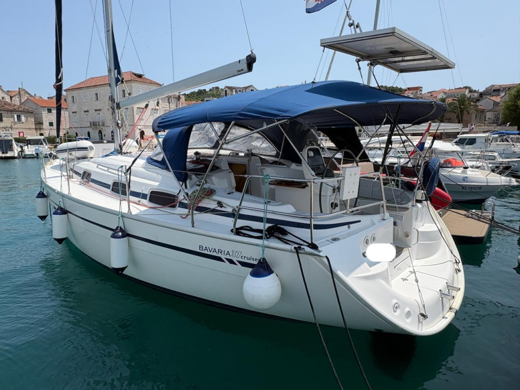 Bavaria37 cruiser