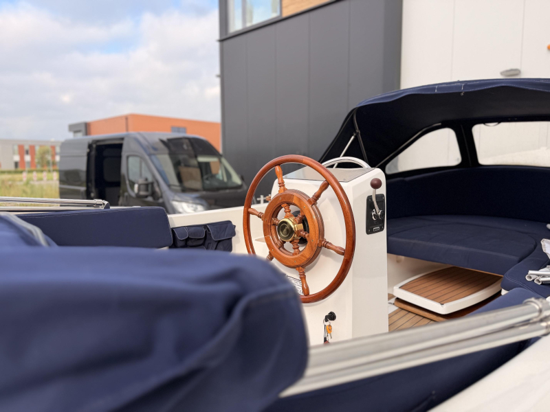 Corsiva 620 Classic — foto 7 van 12