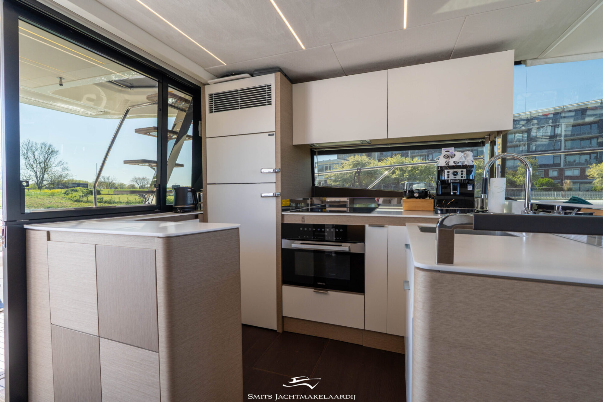 Prestige 590 Flybridge — foto 4 van 154