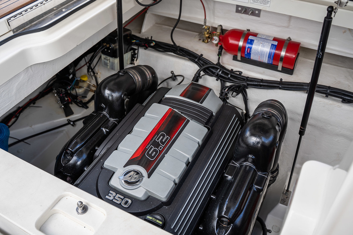 Sea Ray Sun Sport 250 — foto 38 van 46