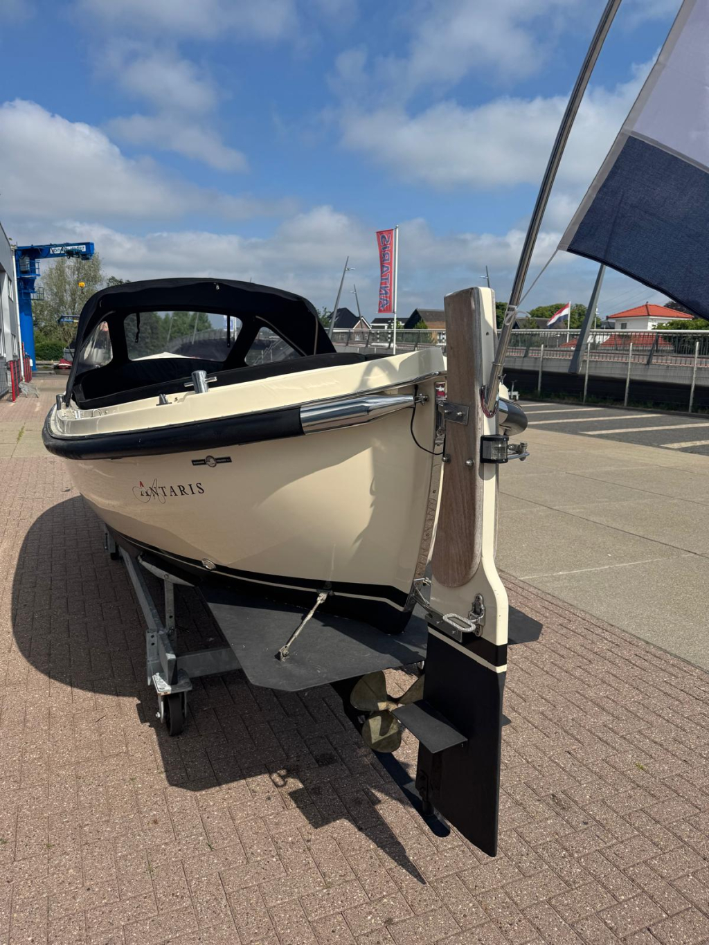 Antaris RB18 met Vetus 28 pk — foto 6 van 12