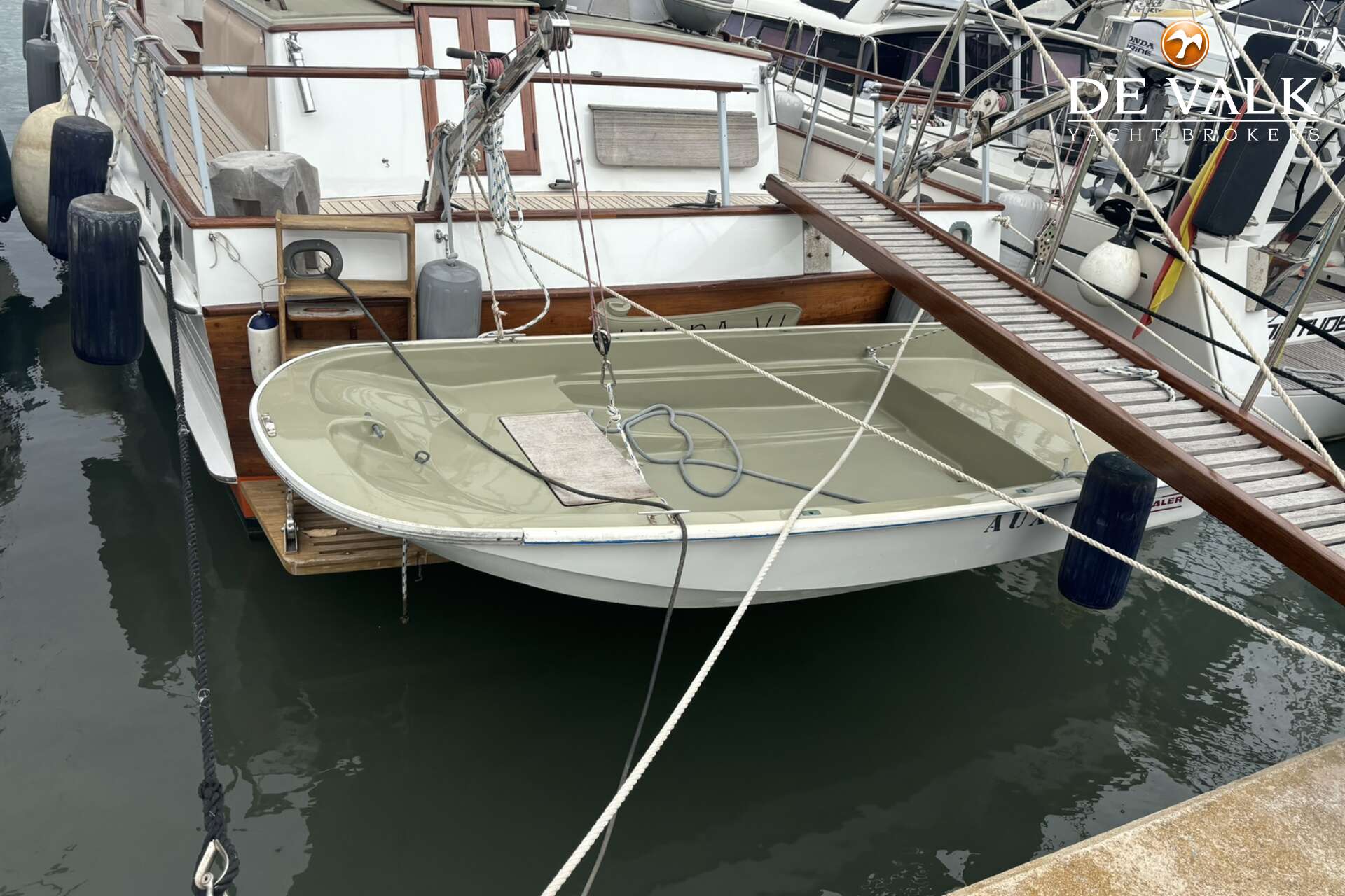 Grand Banks 42 Classic — foto 3 van 38