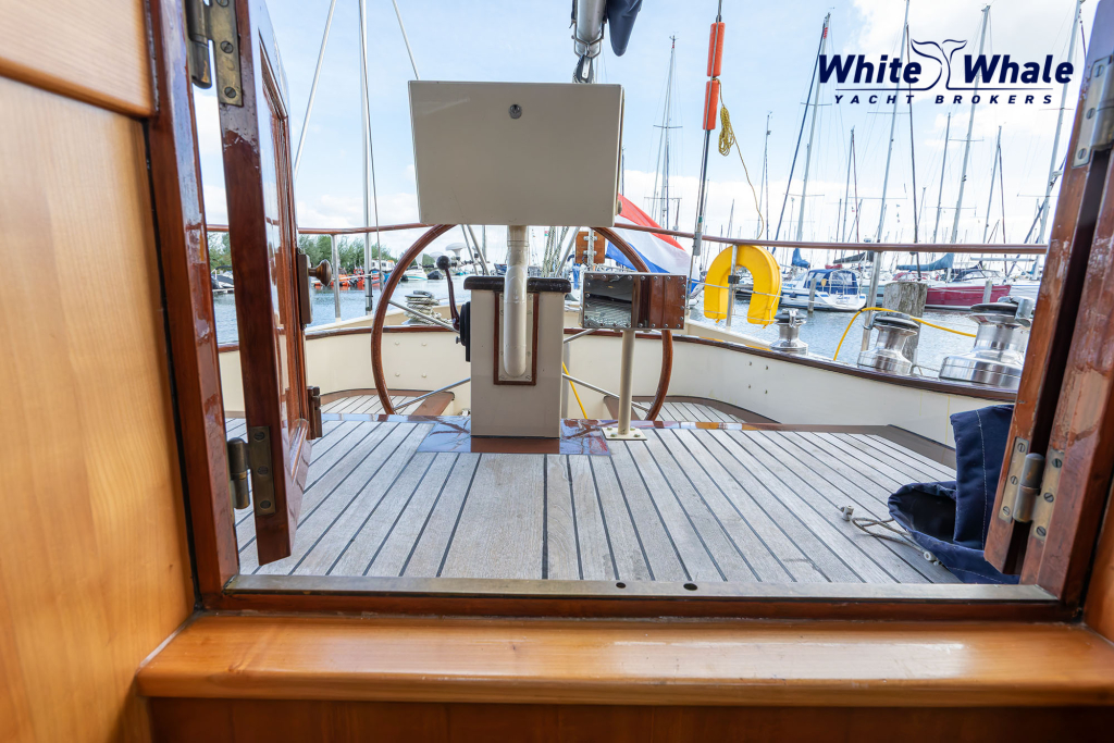 Pieter Beeldsnijder  Stagzeil schoener custom built refit — foto 18 van 87