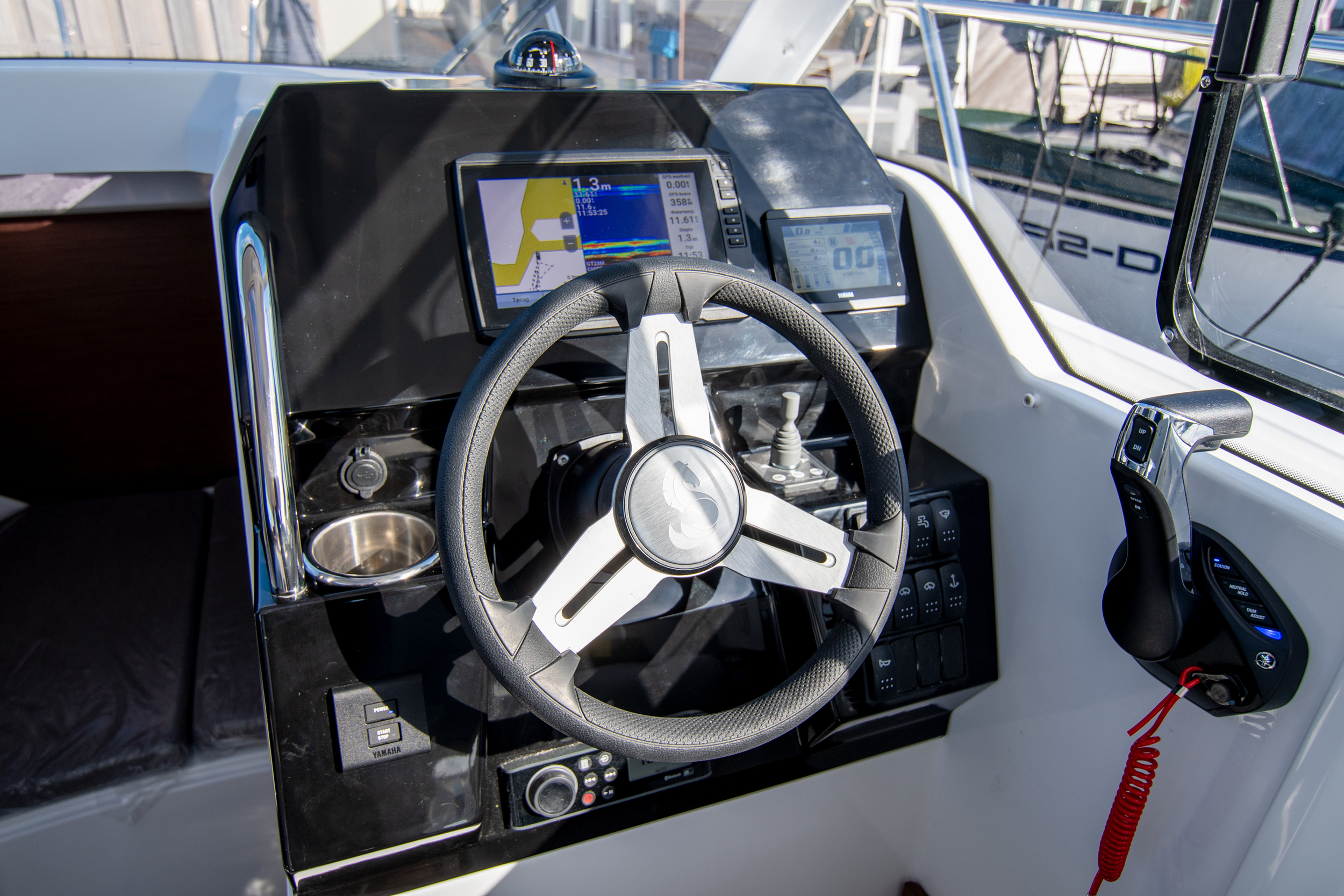 Beneteau Antares 8 — foto 14 van 20
