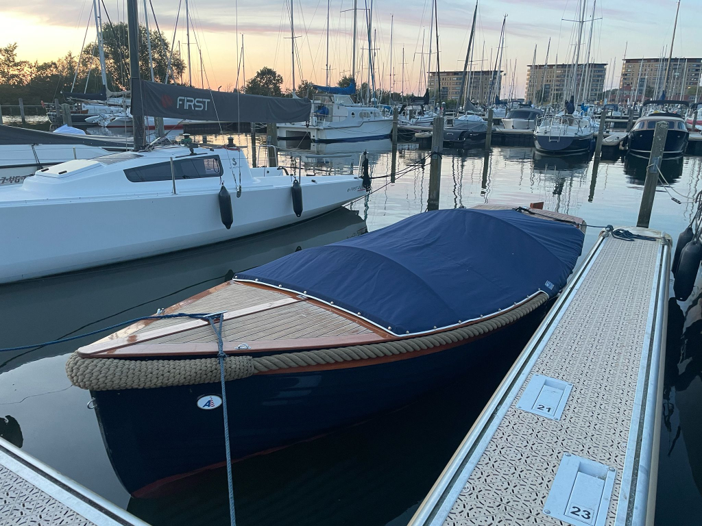 Akerboom Spiegelsloep 5.70 – Tijdloze klassieker met Vetus diesel  Inboard — foto 25 van 30