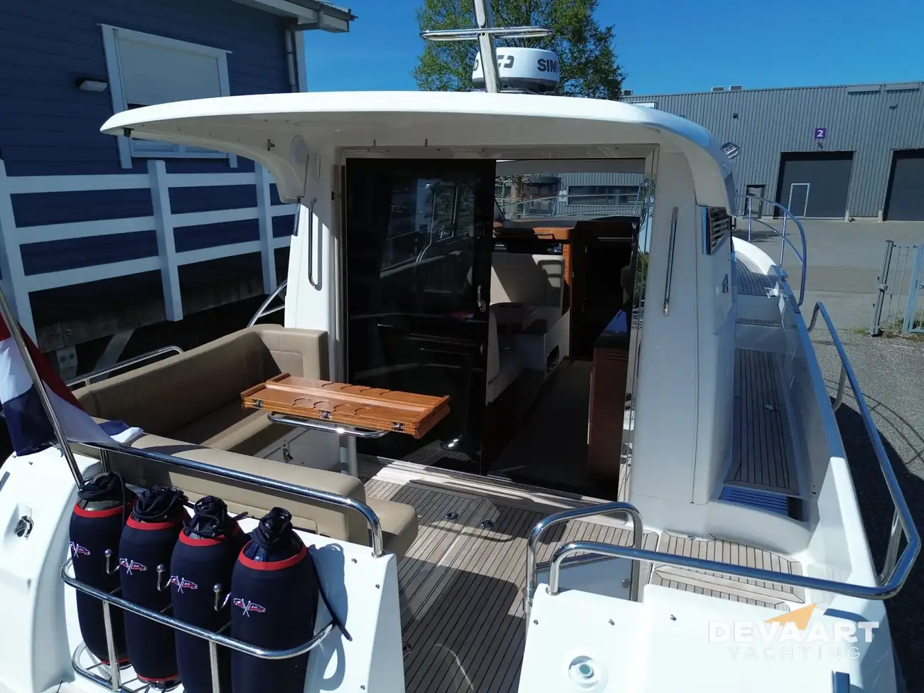 Nimbus 365 Coupe — foto 3 van 27