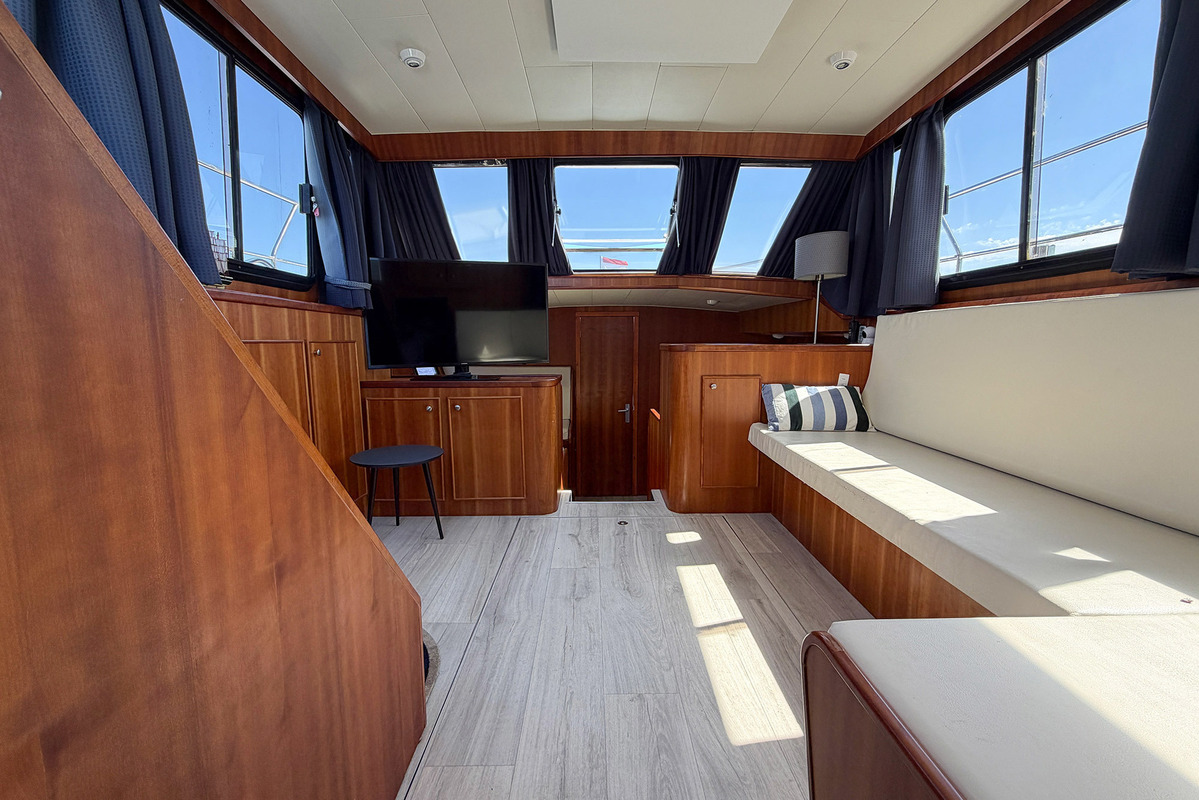 Treffer 1300 AK — foto 16 van 39