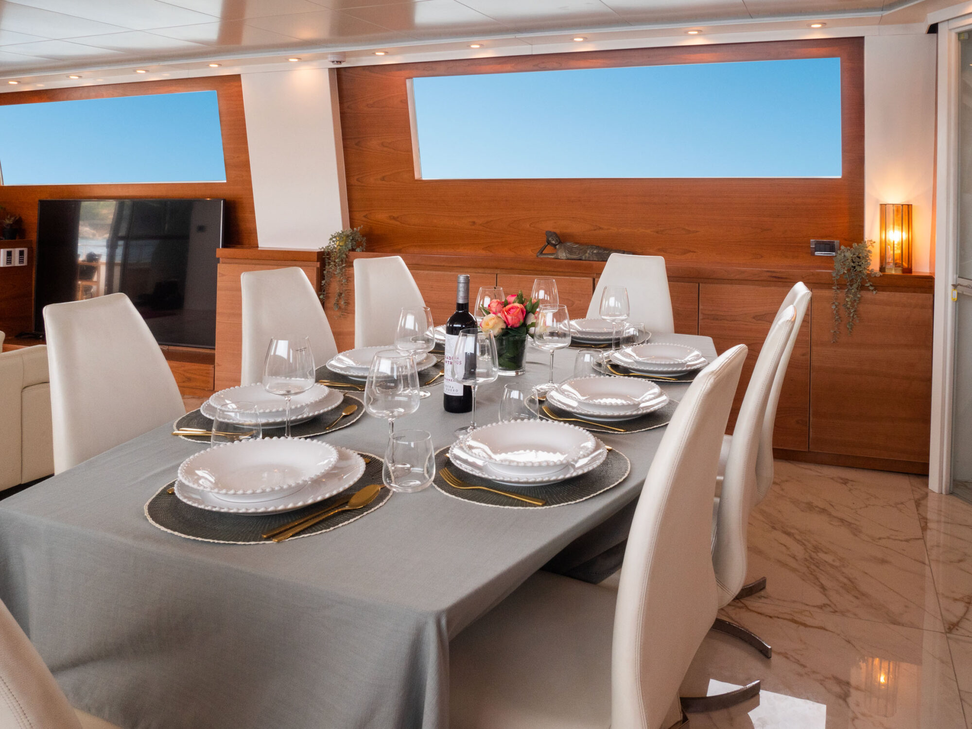 Falcon 100 — foto 10 van 21