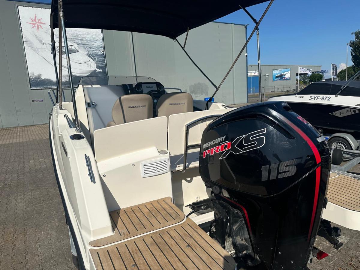 Quicksilver 555 Cabin — foto 8 van 17