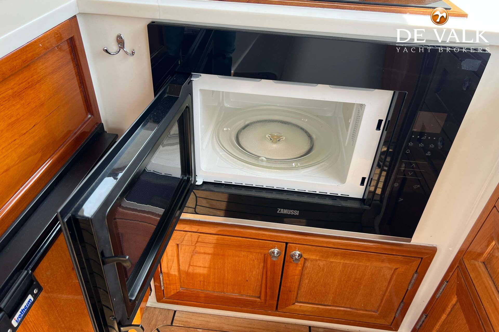 Long Island 40 Runabout — foto 28 van 41