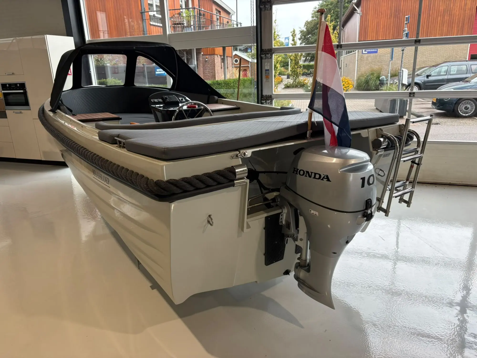 Maassloep 540 – Honda 10PK — foto 2 van 8