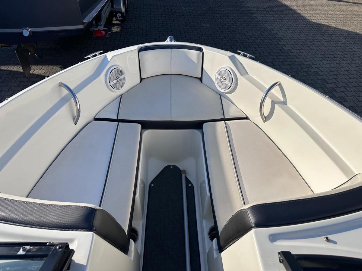 Sea Ray 190 Sport Bowrider — foto 14 van 25