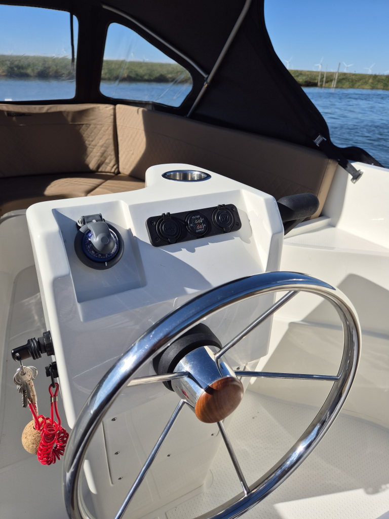 Topcraft 565 Tender | 15/20PK Mercury | Vaarklaar — foto 6 van 9