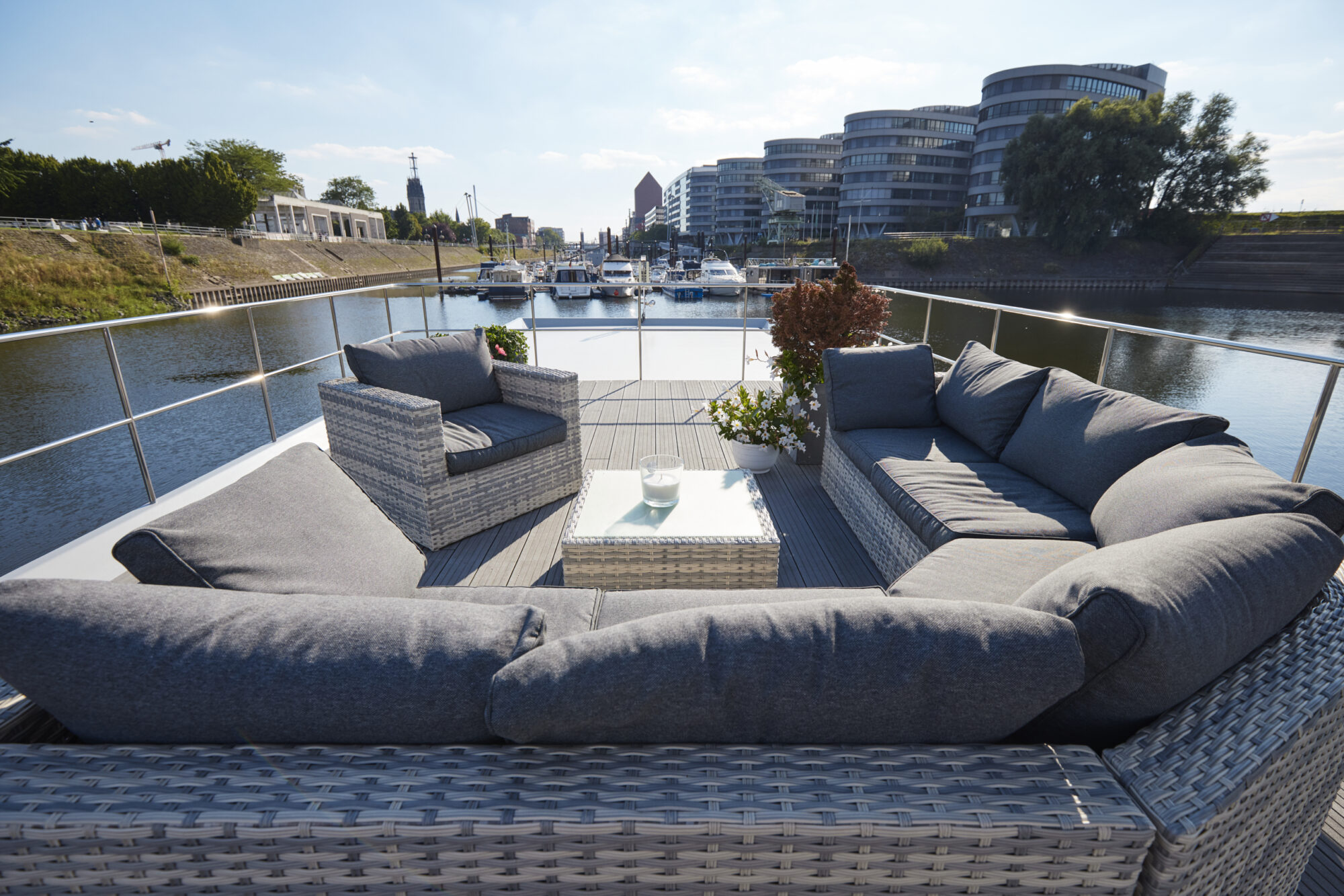 Motor Cruiser Home Traveller XXL Houseboat 1500 — foto 9 van 16