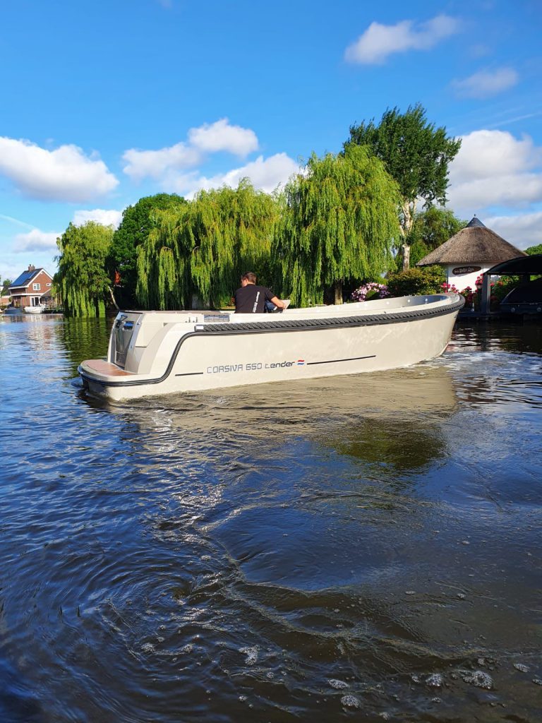 Corsiva 650 tender DE GROOTSTE SLOEPENSHOWROOM VAN NEDERLAND — foto 4 van 8