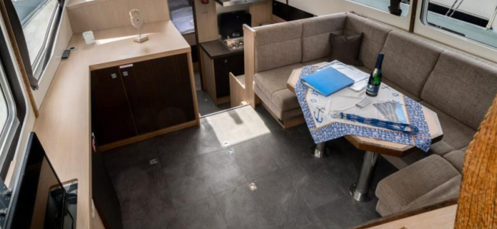 Aventura 43 AK Cabrio — foto 41 van 44