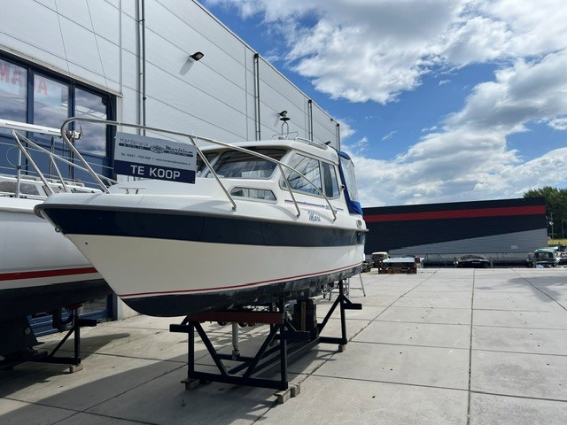 Bella 703