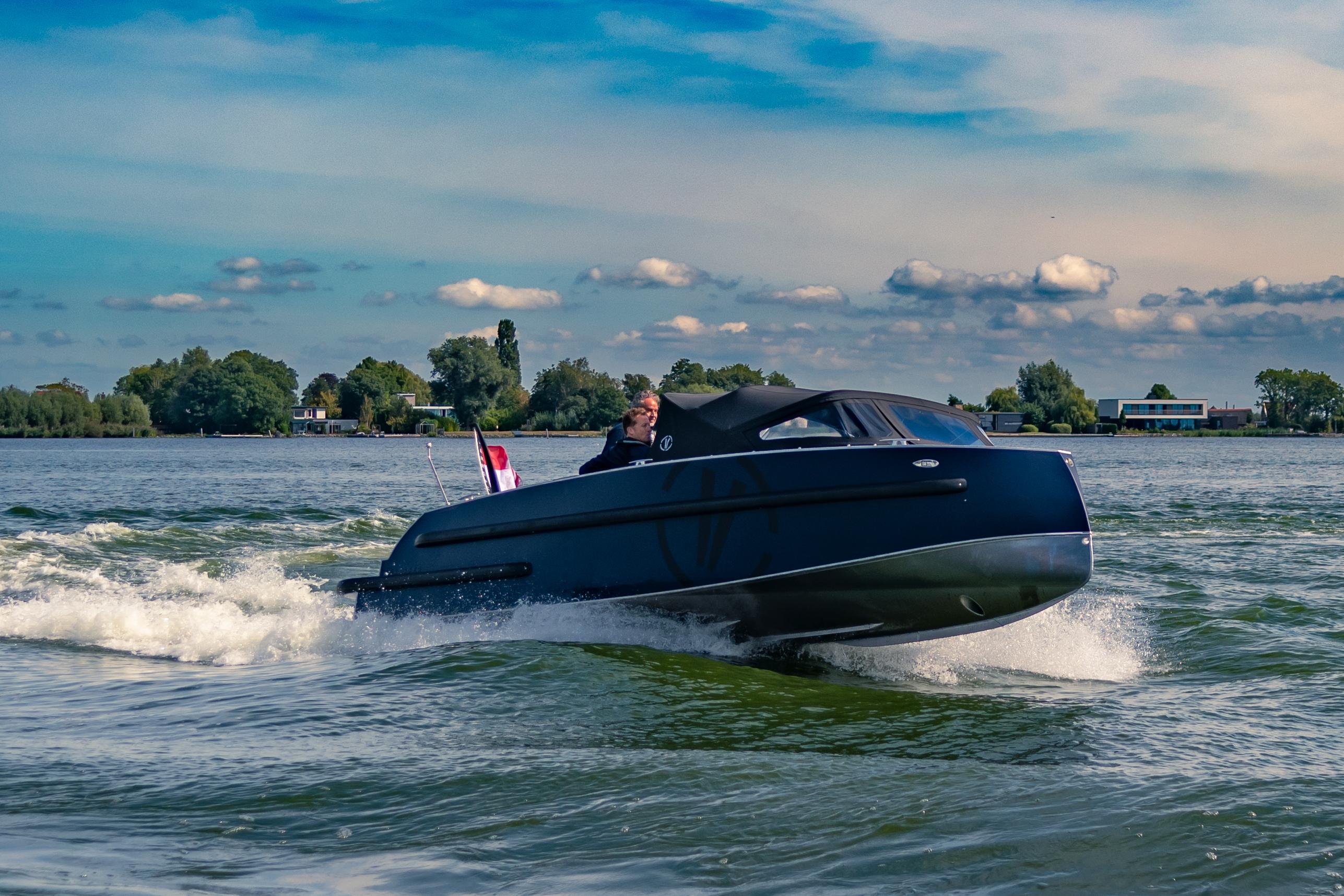 Van Vossen 777 Tender Sport