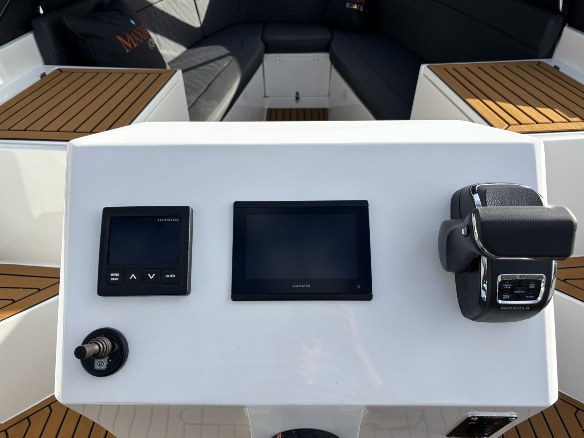 Maxima Boats 680 Sport Lounge met Honda 250 pk op voorraad! — foto 12 van 17