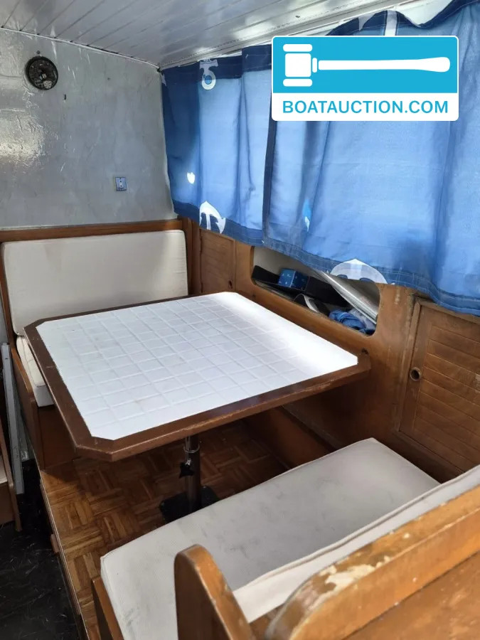 Motorkruiser 900 nu in de online veiling. — foto 10 van 13