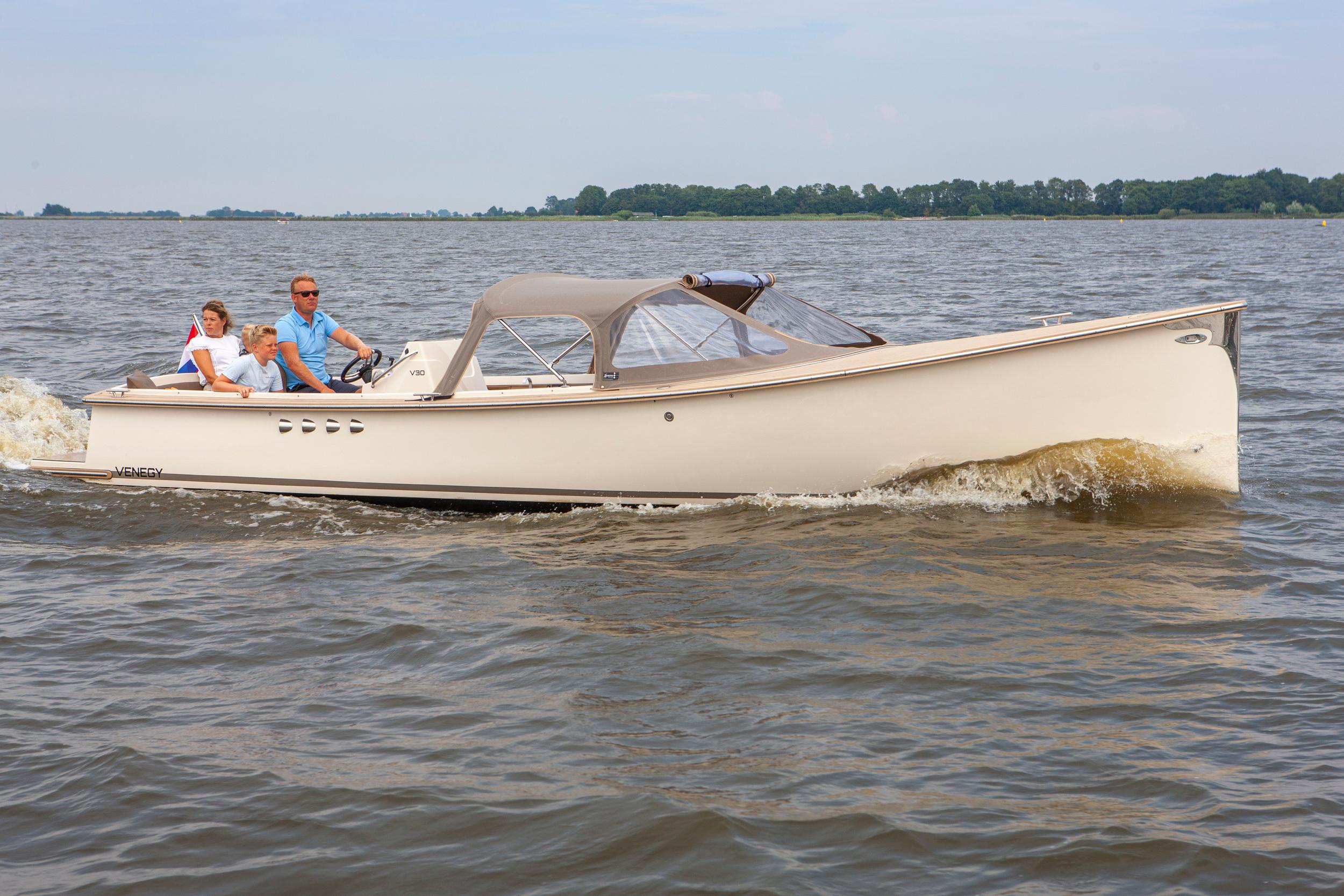 Venegy V30 Classic Cabin — foto 4 van 25