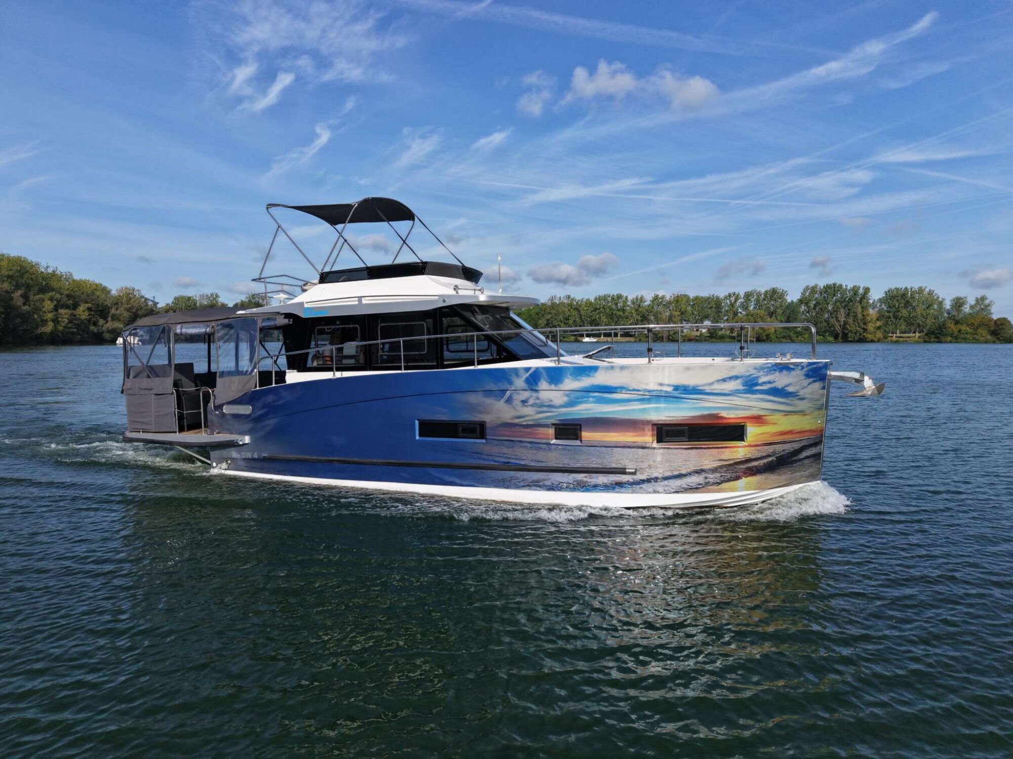 Cobra Yachts Futura 40 Grand Horizon — foto 1 van 55