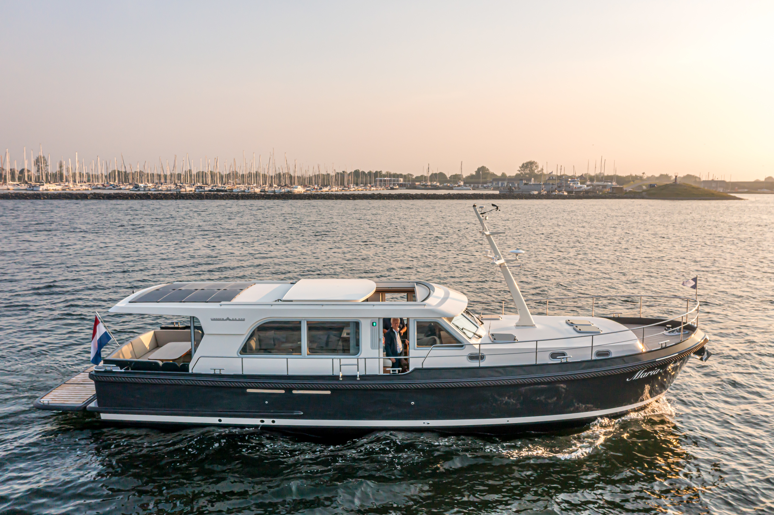 Linssen Grand Sturdy 500 Sedan Variodeck — foto 10 van 66