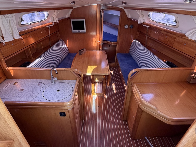 Bavaria 30 Cruiser — foto 2 van 39