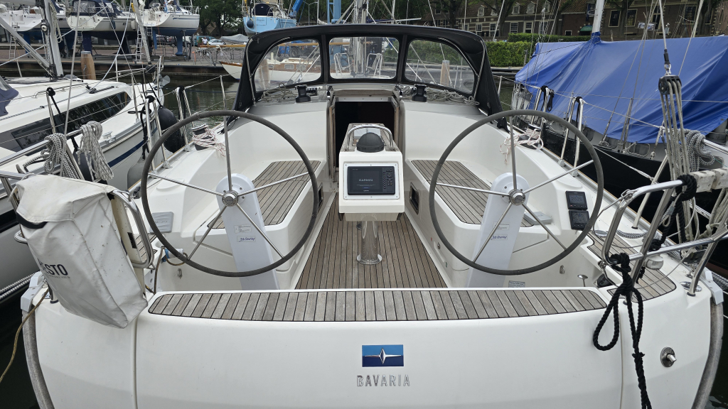 Bavaria 37 Cruiser — foto 2 van 23