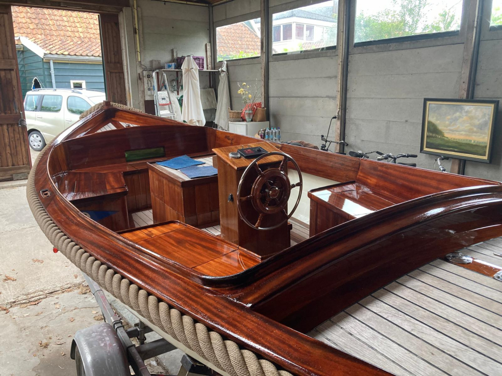 Unieke klassieke Spiegelsloep type ' Kapiteinssloep ' met Vetus inboard diesel — foto 20 van 22