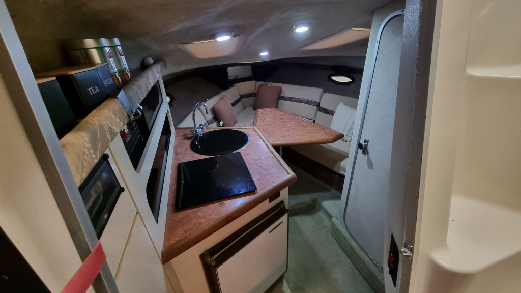Maxum 2300SCR met trailer (in bijzonder nette staat!) — foto 18 van 39