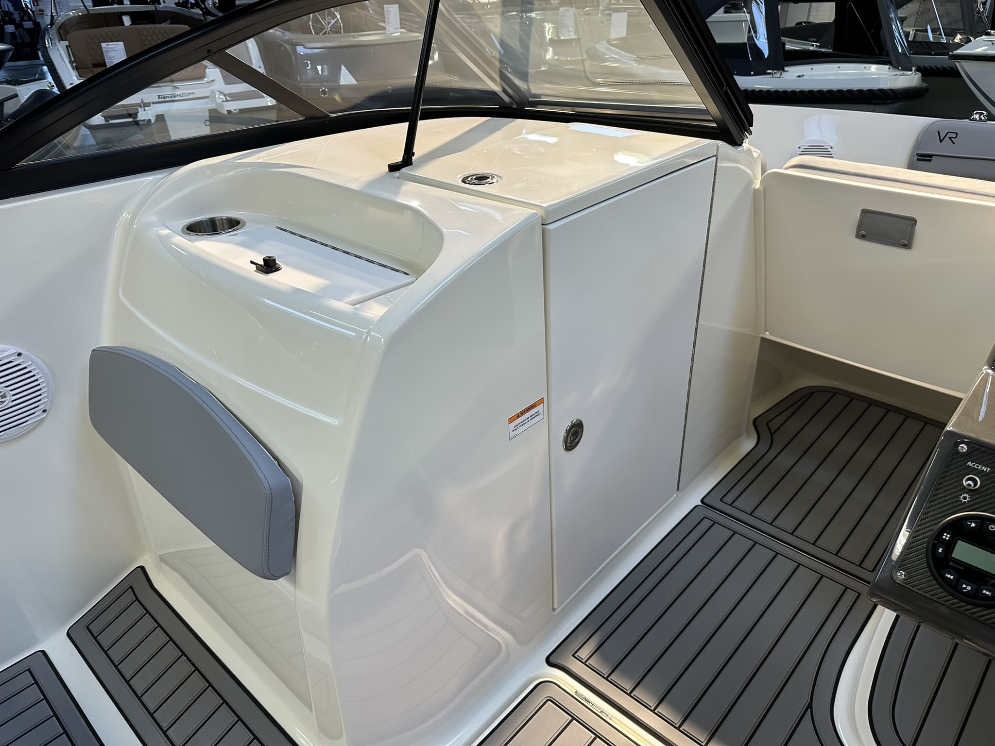 Bayliner VR6 Bowrider — foto 22 van 29