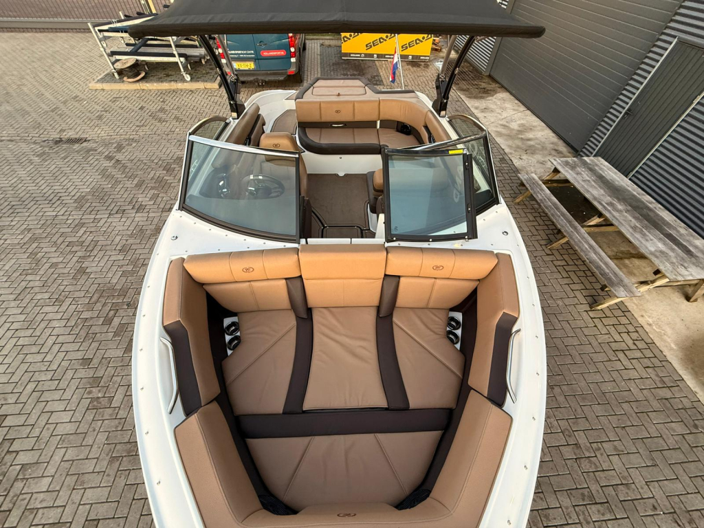 Cobalt CS 22 + Trailer (Gedupliceerd) — foto 17 van 21