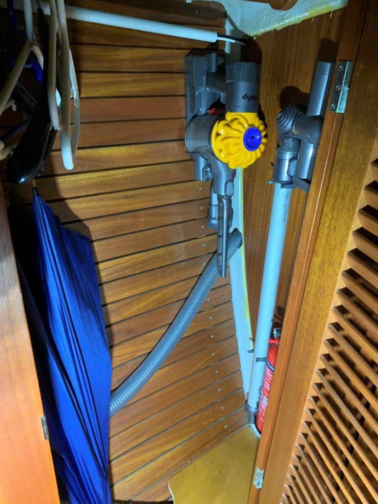 Hallberg-Rassy 45 — foto 46 van 108