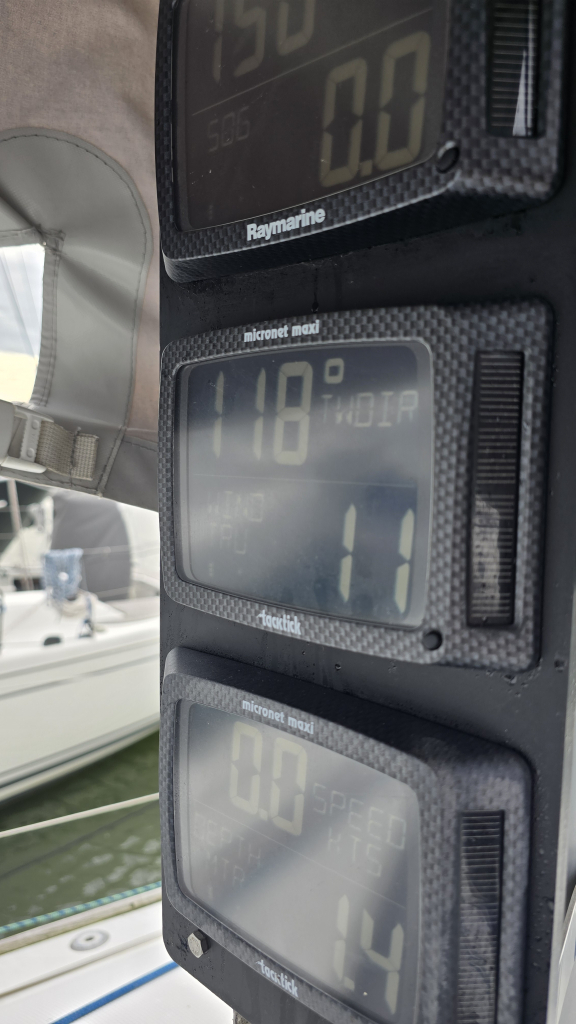 Beneteau First 40.7 — foto 14 van 35