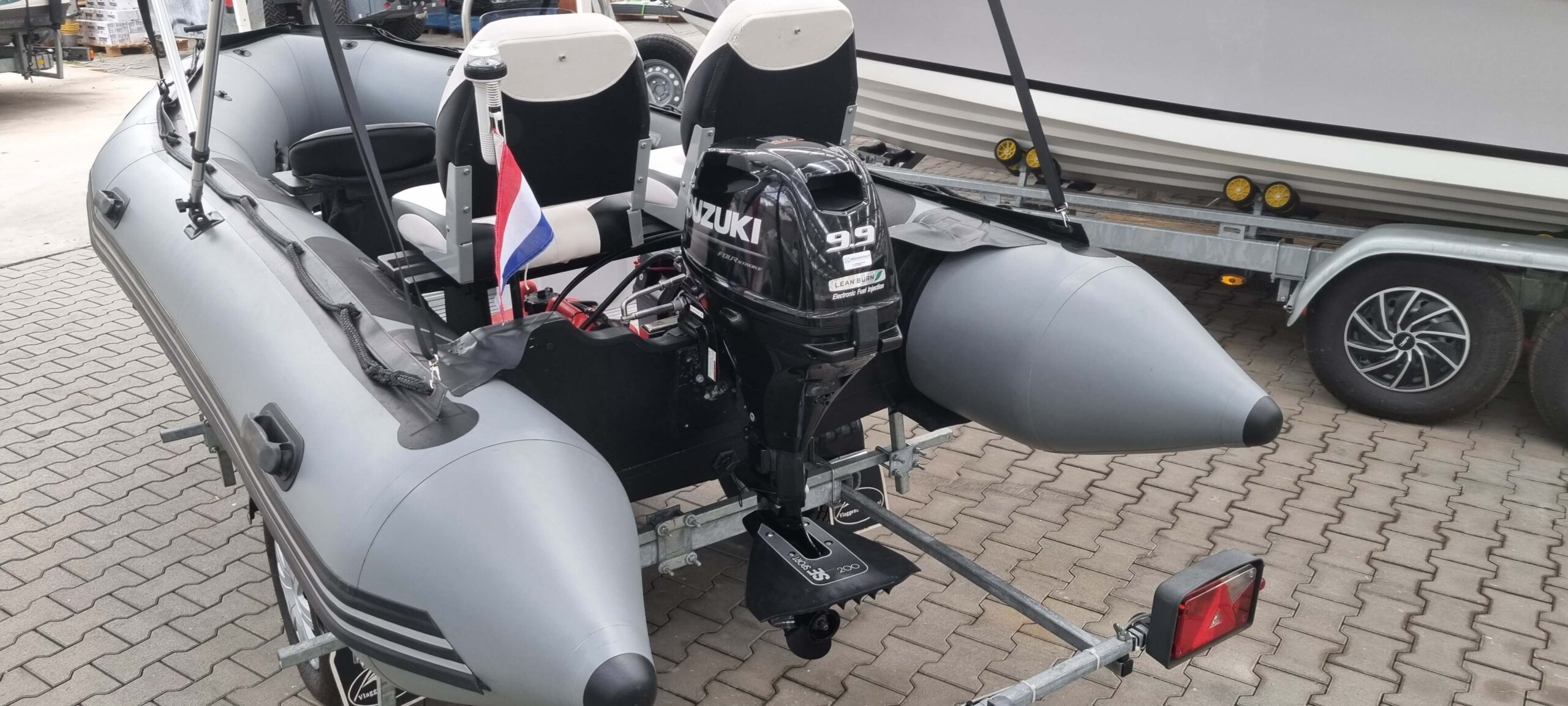 Bombard Typhoon 420 Alu — foto 6 van 11